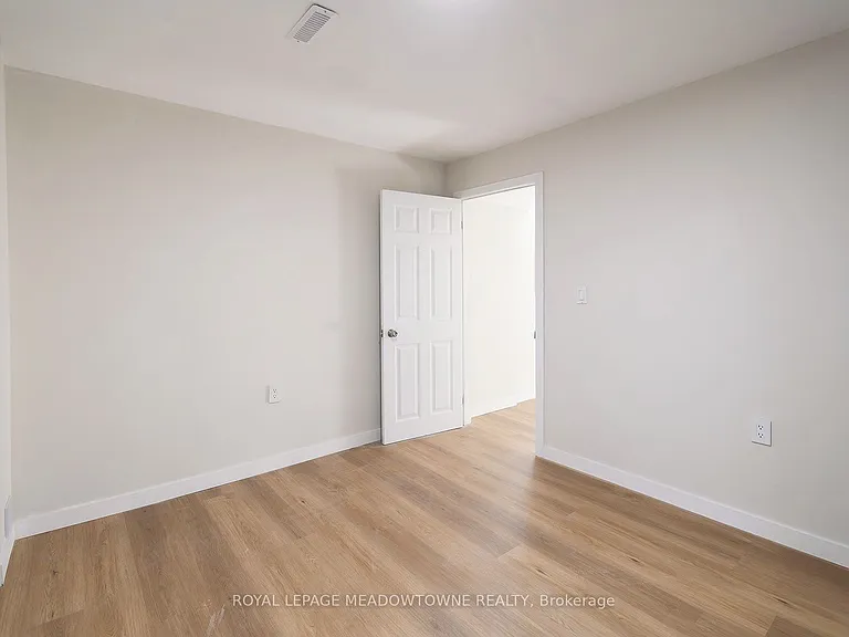 1410 Wellwood Ter #BASEMENT — Photo 24