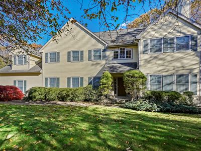 77 Fox Glen Drive, Stamford, CT, 06903