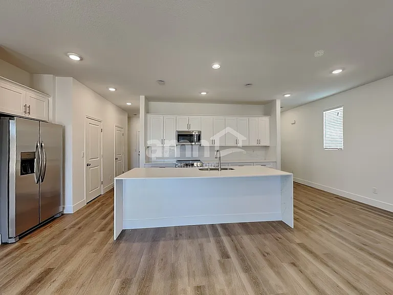 11146 Magallanes St — Photo 5