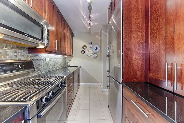Sold by Halstead Real Estate | media 3