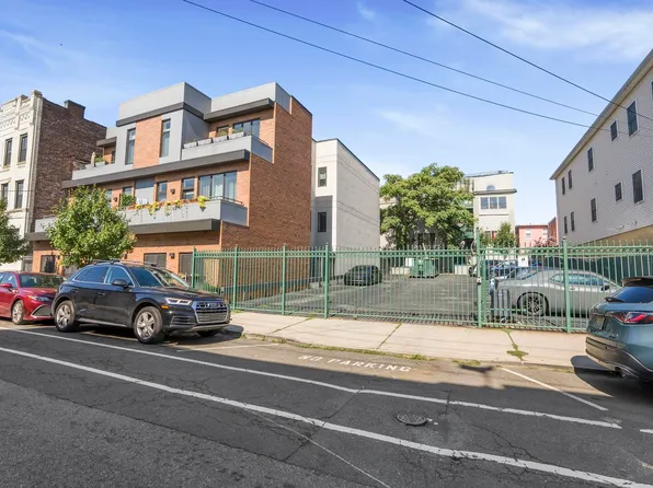 151 Webster Avenue image 37 of 41