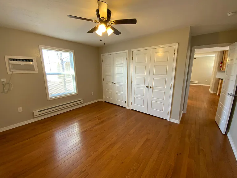 504 S Ave E — Photo 14