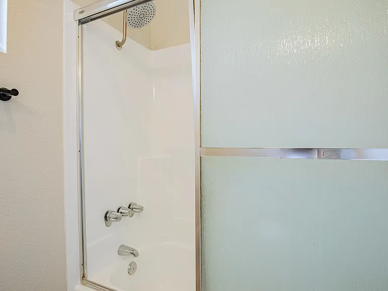 21729 Verne Ave #6 — Photo 7