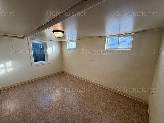 5th image of 121 W 2nd St #5