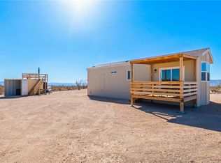 14111 Dateland Rd, Yucca, AZ 86438