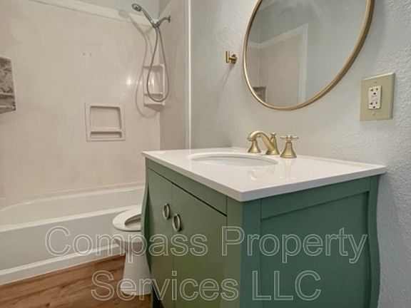 3rd image of 2608 Bosque Blvd #2608