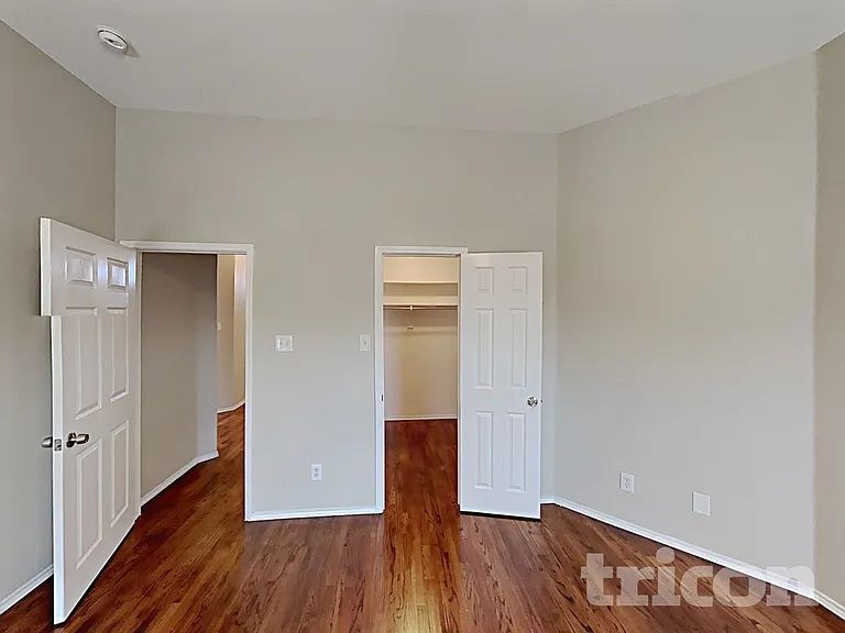 2524 Wakecrest Dr — Photo 6