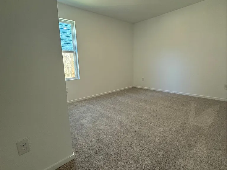 12809 Naval Dr — Photo 9