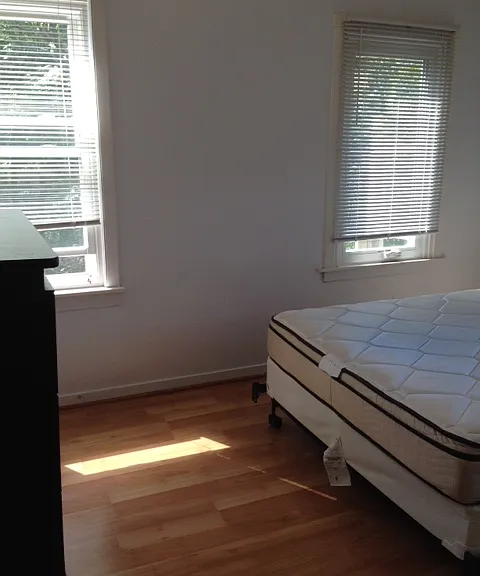 1302 S Forest Ave — Photo 5