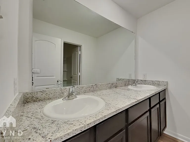 10845 Quinn Ct — Photo 13