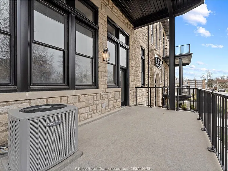 247 Brock St #204 — Photo 27