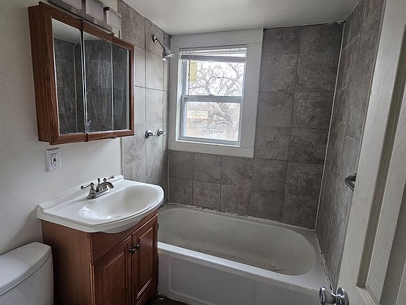 5th image of 9157 S Wentworth Ave #2