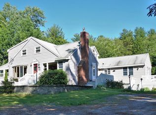 71 Woodville Rd, Falmouth, ME 04105