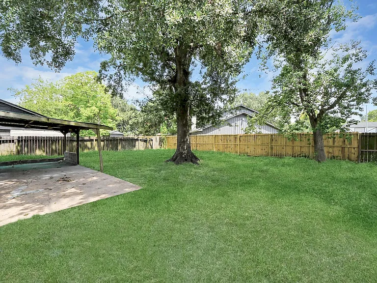 9131 Rentur Dr — Photo 25