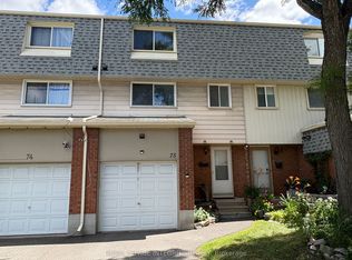 2415 Southvale Cres #75, Ottawa, ON K1B 4T9