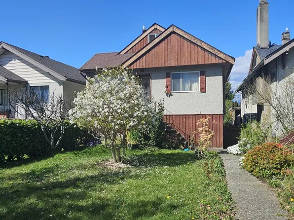 2527 McGill St, Vancouver, BC V5K 1G9