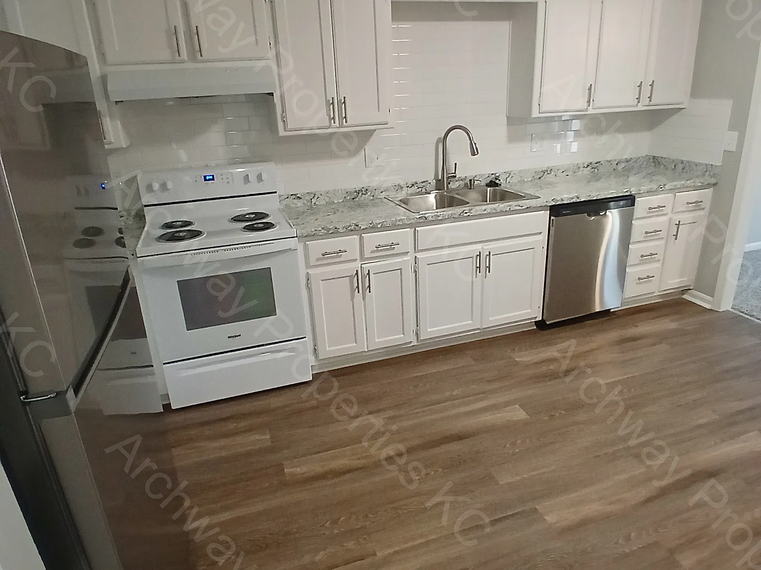 3 bed, 2.5 bath, $1,995 — Photo 2