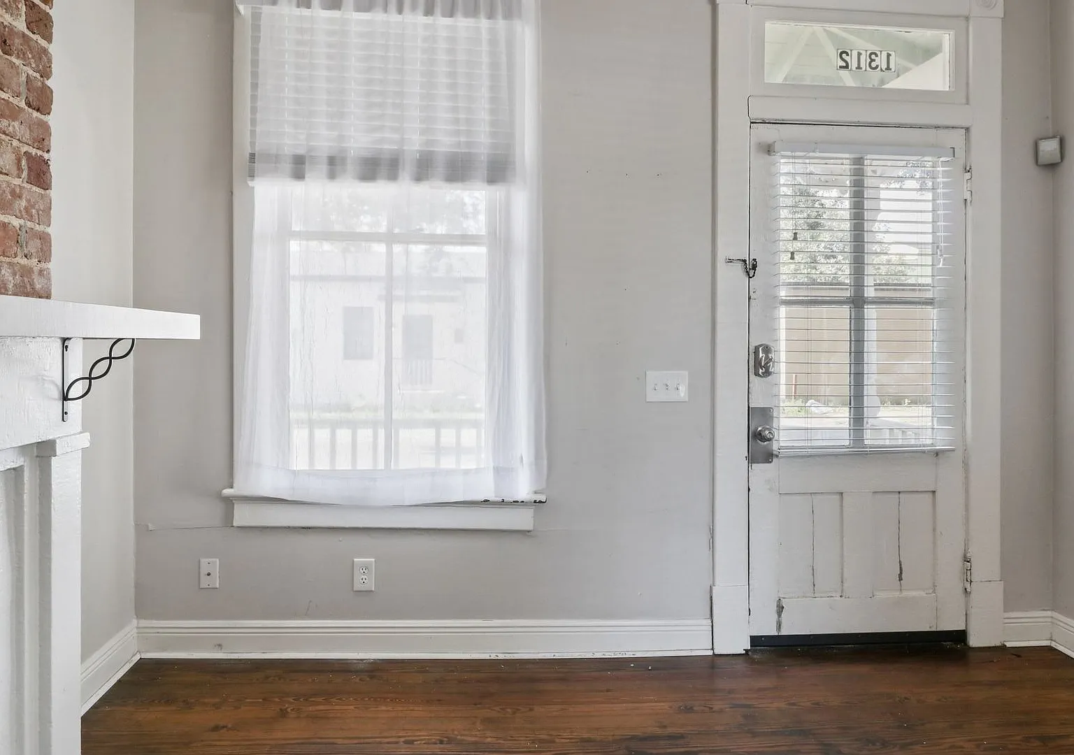 Restored Victorian Duplex | 3BR/2BA in Downtown Savannah Near Forsyth Park — Photo 4