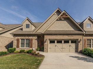 953 Bishop Knoll Ln, Knoxville, TN 37938