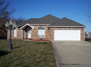 513 Chaucer Ln, Warrensburg, MO 64093
