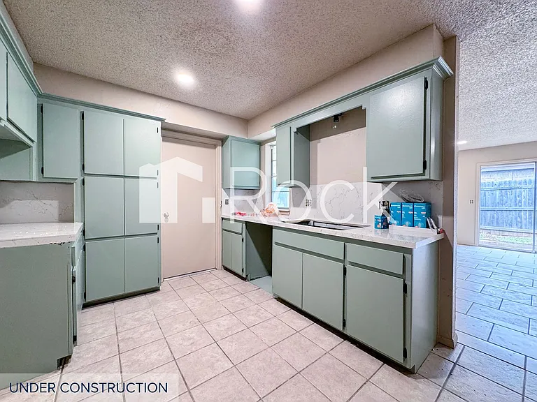 7024 Woodlake Dr — Photo 9