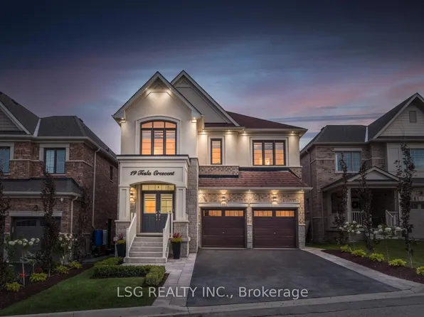 19 Tesla Cres, East Gwillimbury, ON L9N 1R3