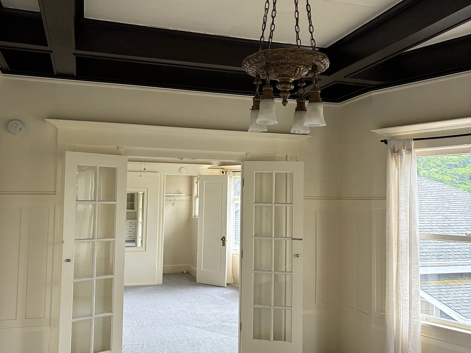 1 bed, 1000 sqft, $2,025 — Photo 2