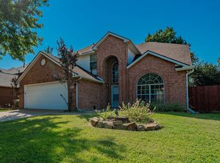 2715 Chatsworth Dr, Grapevine, TX 76051