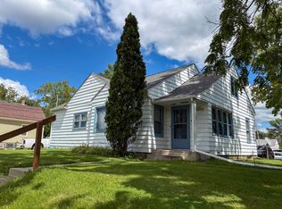 218 N Dodge St, Iowa City, IA 52245