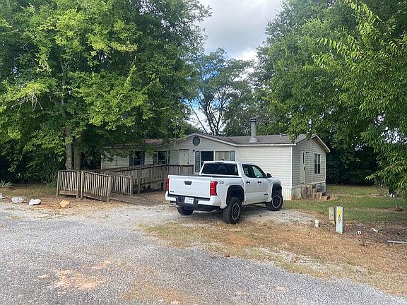 2nd image of 16425 Cotton Ln