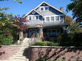 938 21st Ave E, Seattle, WA 98112