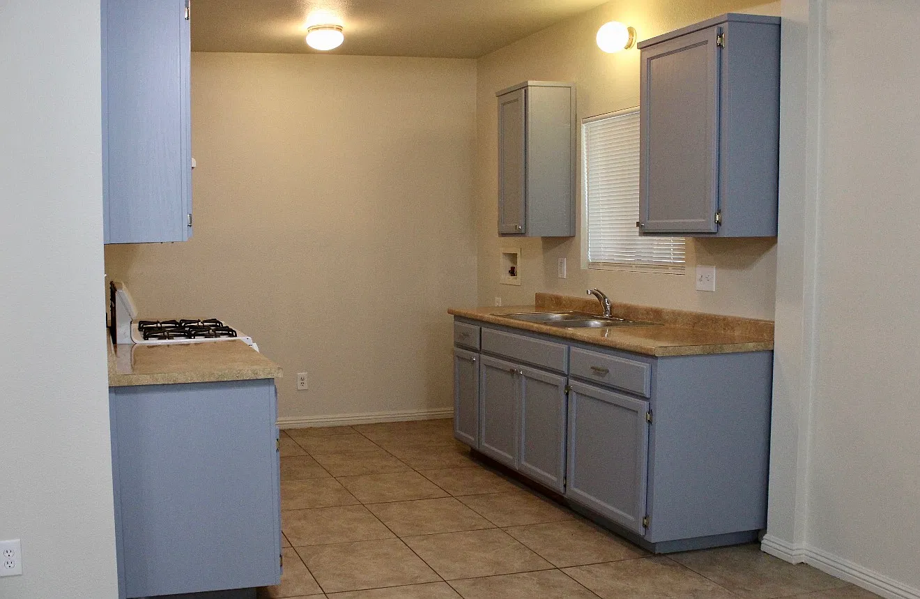 2 bed, 1000 sqft, $1,395 — Photo 3