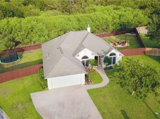 2708 Colony Glen Dr, Bryan, TX 77808