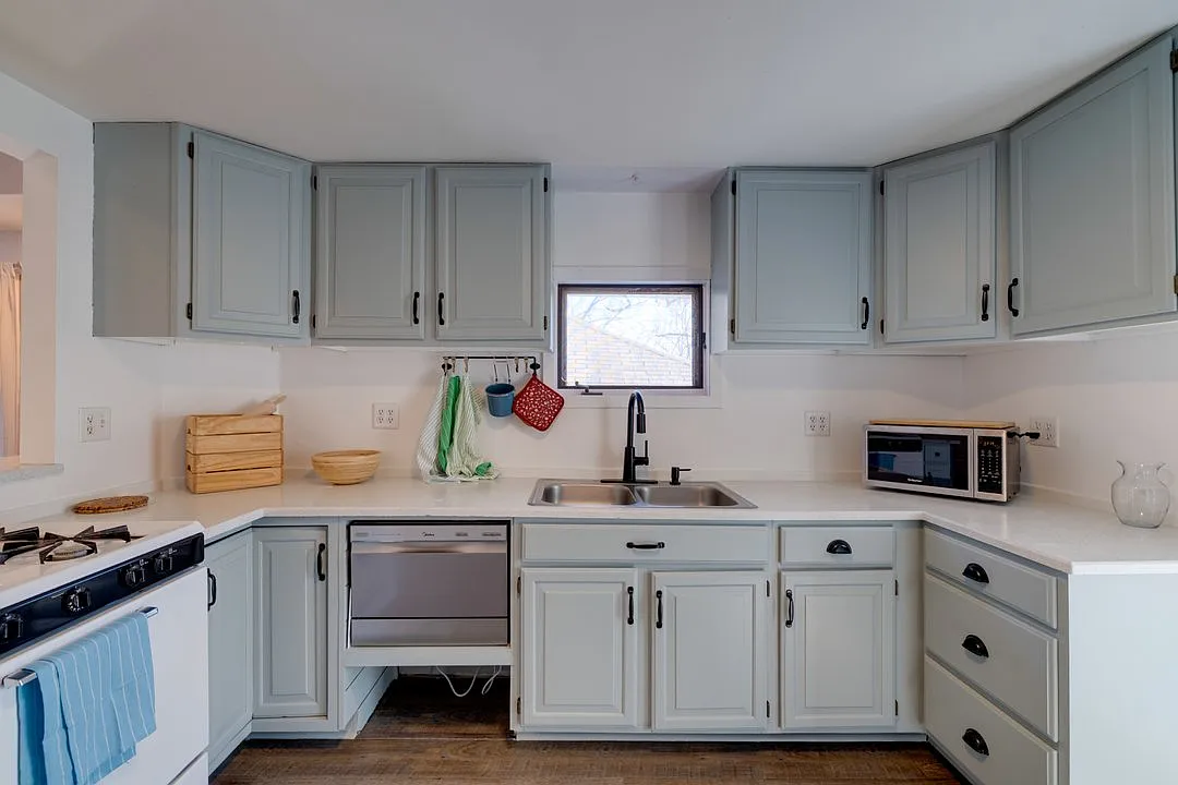 2619 S 7th St — Photo 3