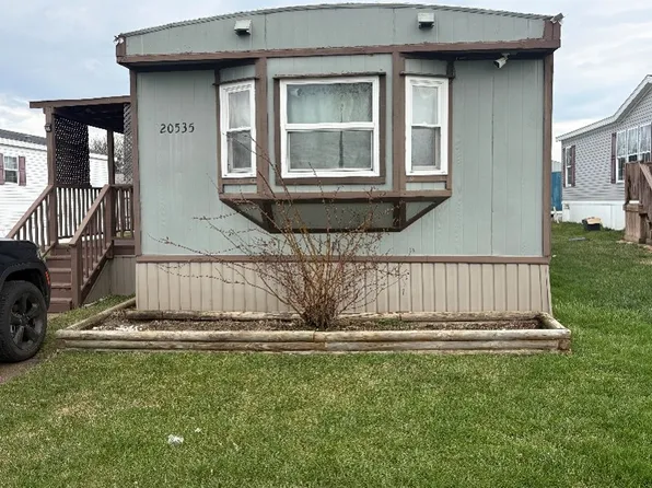 20535 Rosedale Dr #413, Clinton Township, MI 48036