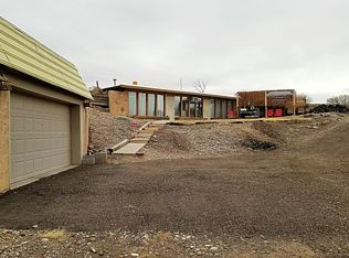 38 El Cerro Mission Rd, Los Lunas, NM 87031