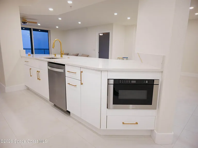 2095 Highway A1A #4402 — Photo 10