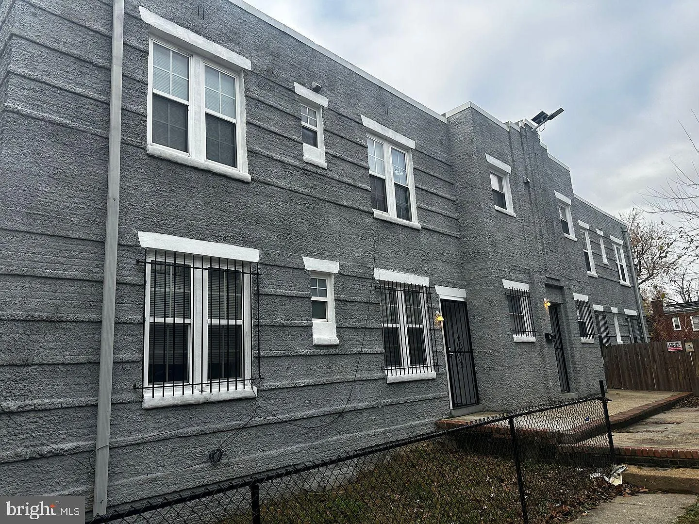 4 bed, 1222 sqft, $3,000 — Photo 1