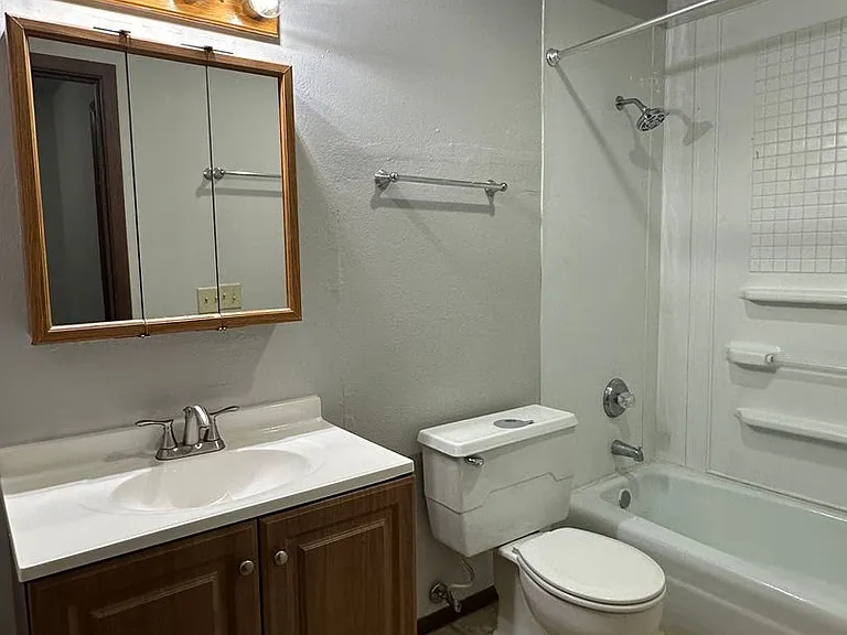 Sunnyview Apartments — Photo 8
