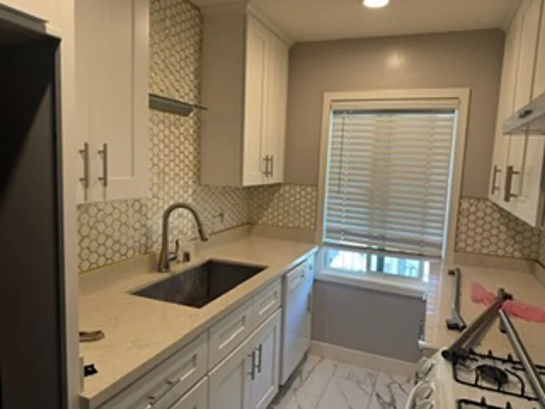 1739 E Appleton St #10 — Photo 6