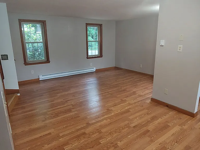 28L Island Pond Rd — Photo 5