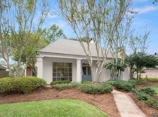 333 E Woodgate Ct, Baton Rouge, LA 70808