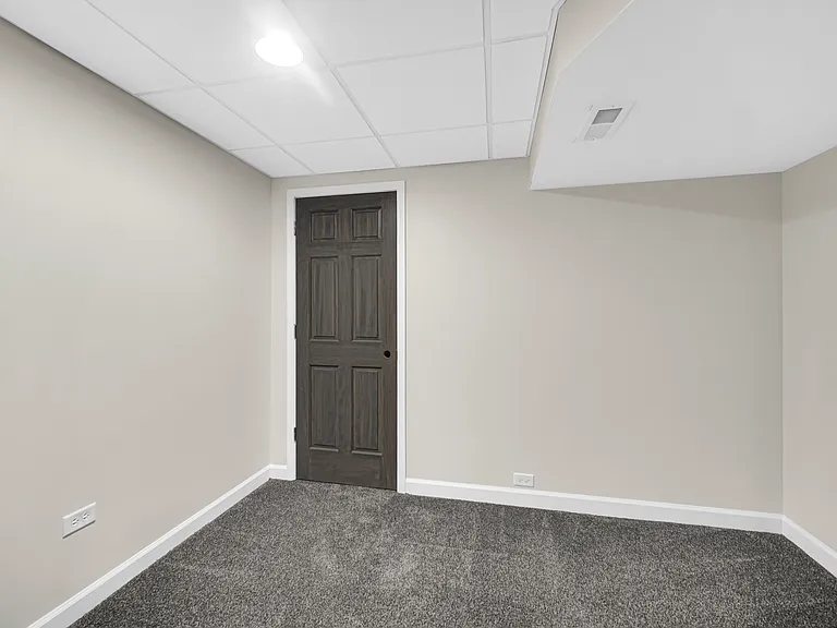803 W Courtland St — Photo 22