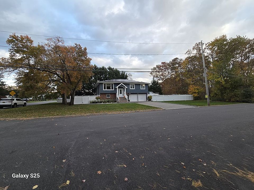 1st image of 83 Bayview Dr