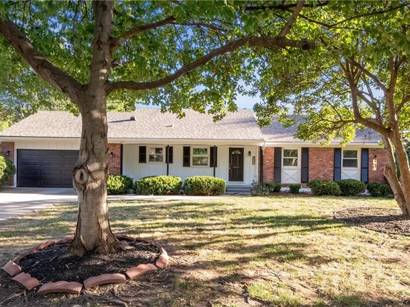 6031 W 86th Ter, Overland Park, KS 66207