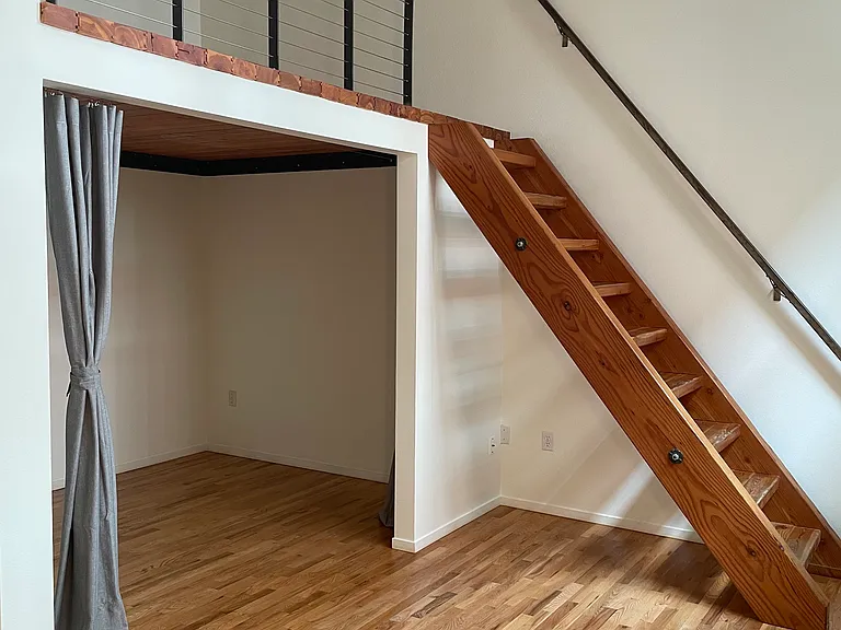 1009 NW Hoyt St #111 — Photo 23