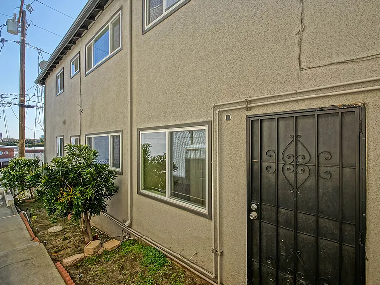 330 Bungalow Dr — Photo 26