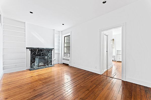 1st image of 348 E 78th St APT 4R
