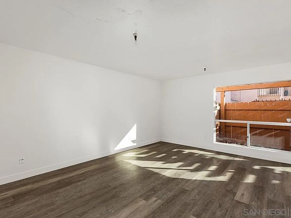 4th image of 4730 Noyes St APT 113