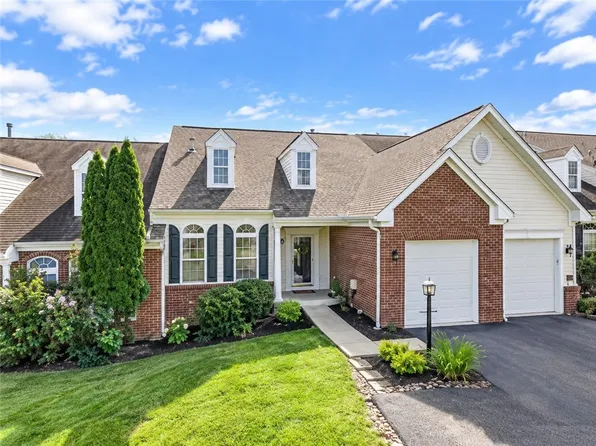 2005 Overlook Ct, Canonsburg, PA 15317